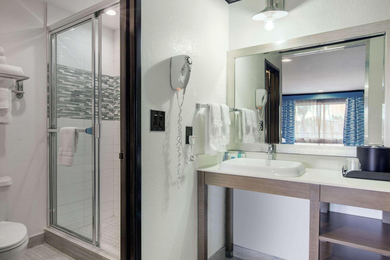 Bathroom 4, OC Hotel, Orange