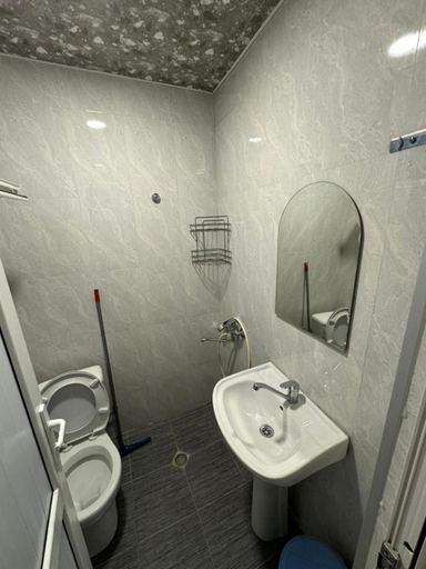 Bathroom 4, Likuna, Kobuleti
