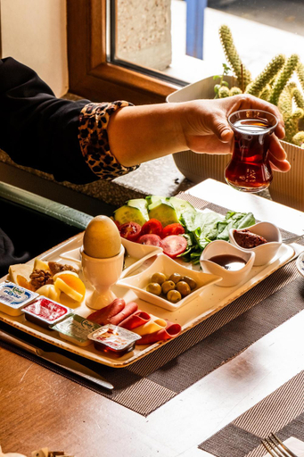 Food & Drinks 4, Atlas Oteli, Konak