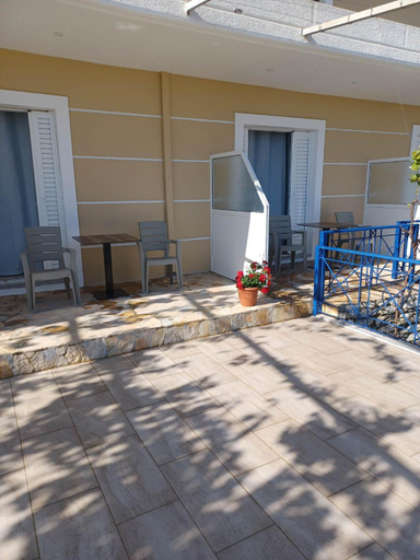 Others 3, Ionian View Guest House, Vlorës