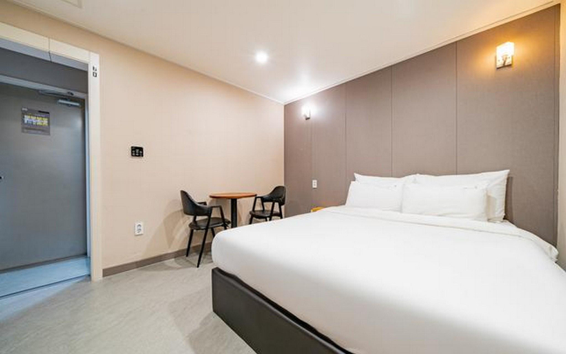 Bedroom 4, Busan Gwangalli Y, Suyeong
