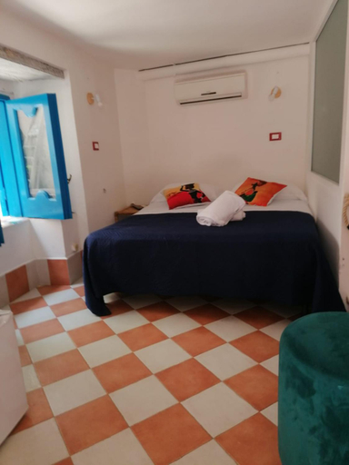 Bedroom 2, Dimora Coloniale B&B, Napoli