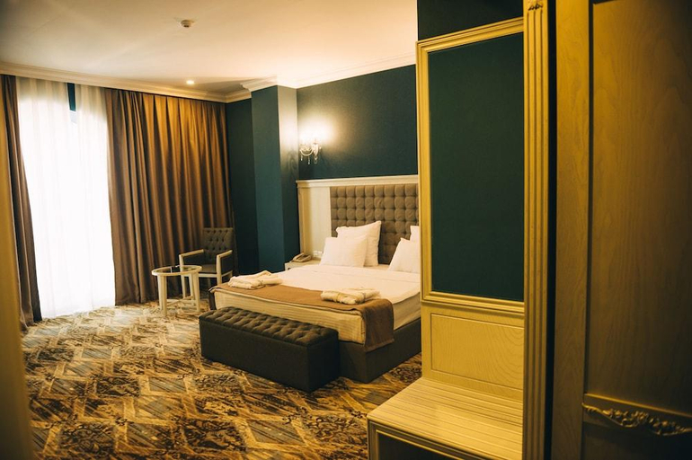 Bedroom 3, Emerald Suite Hotel, Baku
