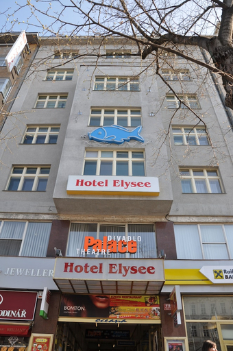 Exterior & Views, Hotel Elysee, Praha 1