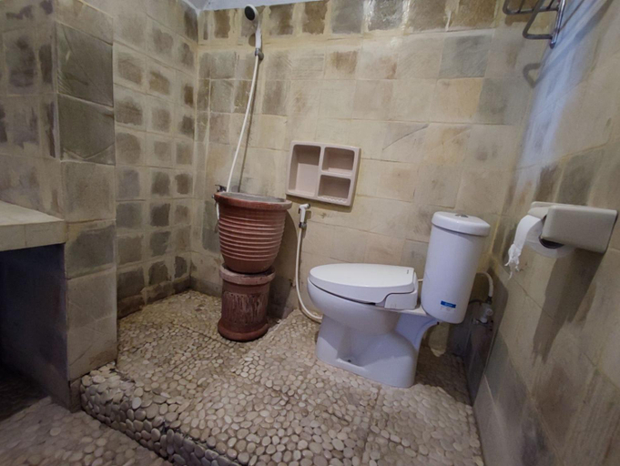 Bathroom 3, Villa Joglo Paris Yogyakarta, Bantul