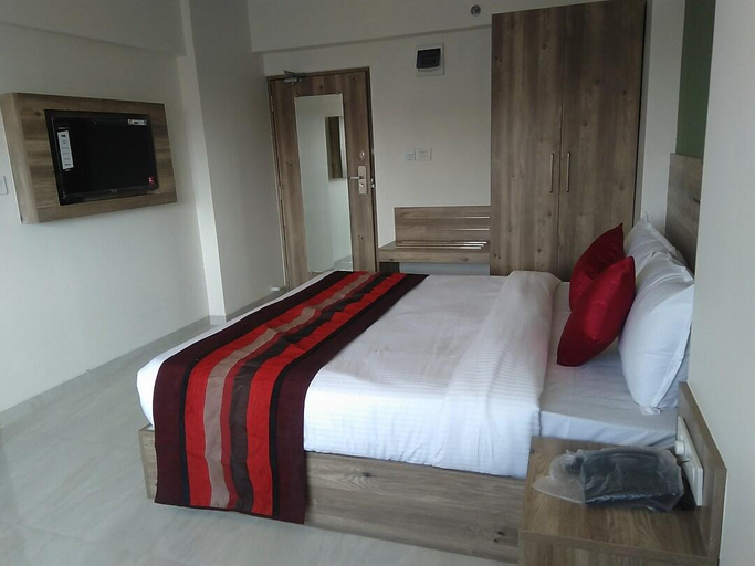 Others 5, Hotel Indus Inn, Pune