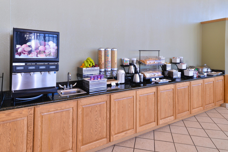 Food & Drinks 5, Best Western Movie Manor, Rio Grande