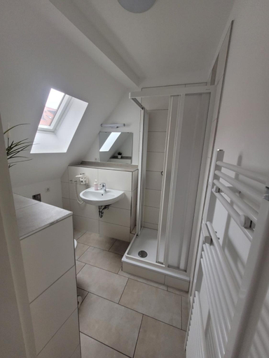 Bathroom 3, Nikolai Appartements, Rostock