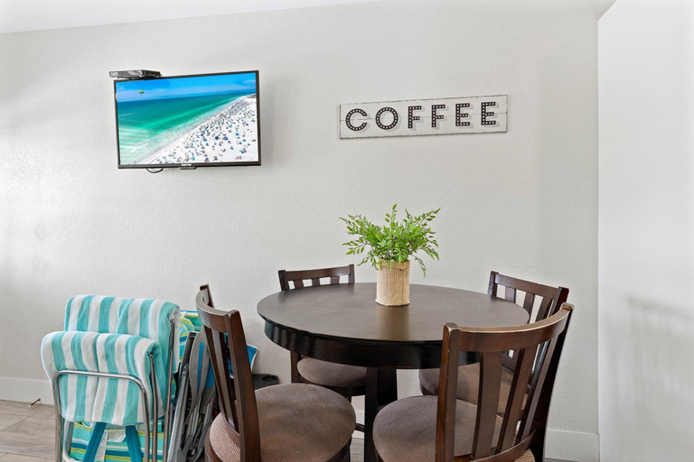 Others 3, Sun and Sea By Beachside Management, Sarasota