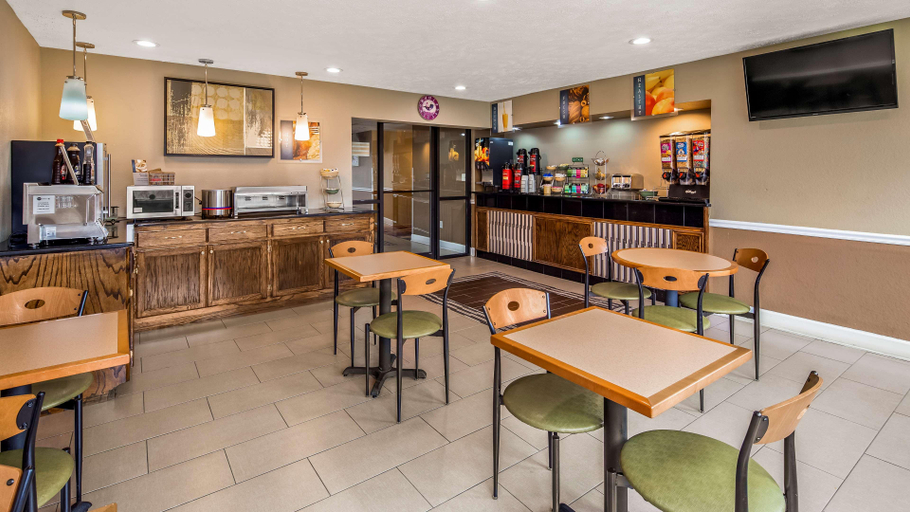 Food & Drinks 5, Best Western Gateway Inn, Yazoo
