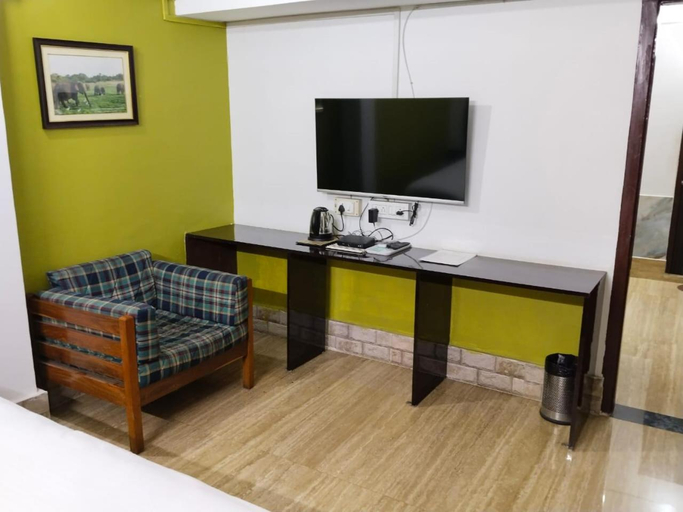Others 5, The Palm Suites, Kamrup Metropolitan