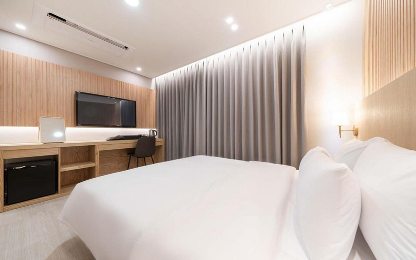 Bedroom 3, Busan Suyeong Hotel River, Suyeong