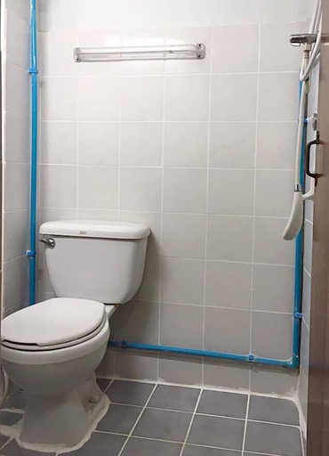 Bathroom 3, Tapae Inn Hotel, Muang Chiang Mai