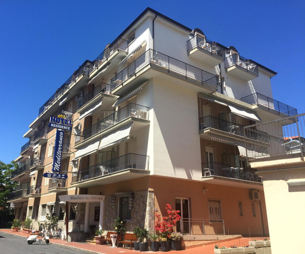 Exterior view, Hotel Residence Mediterraneo, Imperia