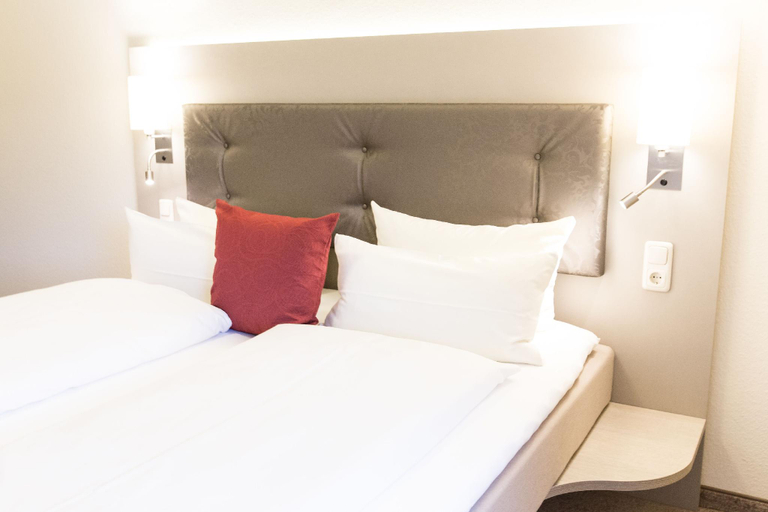 Bedroom 3, Hermes Hotel Oldenburg, Oldenburg