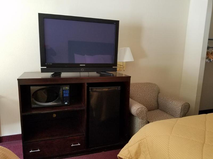 Others 4, Ameriview Inn and Suites, White