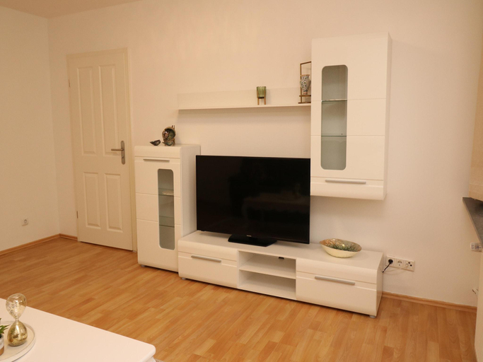 2, Apartment in Essen with Private Terrace, Essen