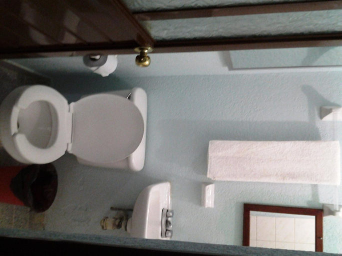 Bathroom 3, Hotel Tres Marias, San Cristóbal de las Casas