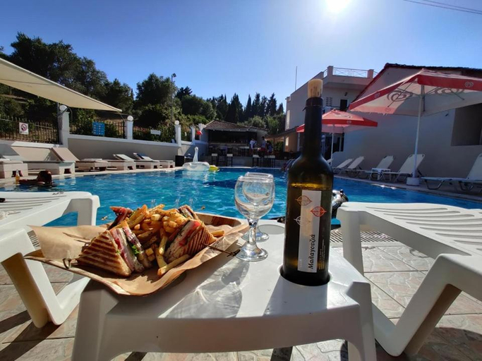 Food & Drinks 5, Calypso Resort Kavos, Ionian Islands