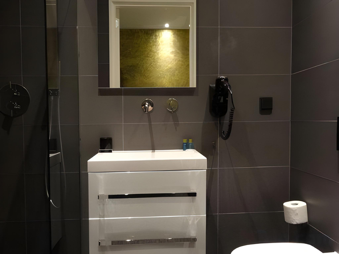 Bathroom 4, Sara's Boutique Hotel, Amsterdam