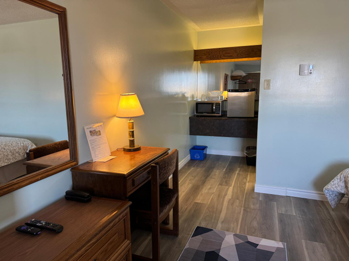 Others 2, New Age Inn - Voyageur Motel, Yarmouth
