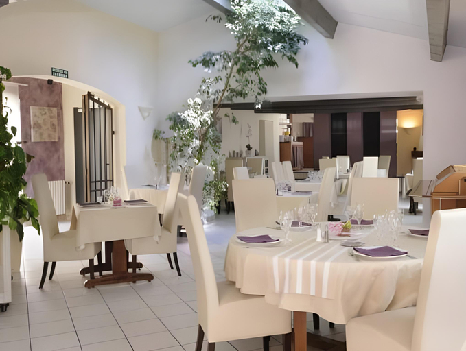 Food & Drinks 5, Logis Hotel Le Mistral - Restaurant - Montelimar Sud, Drôme