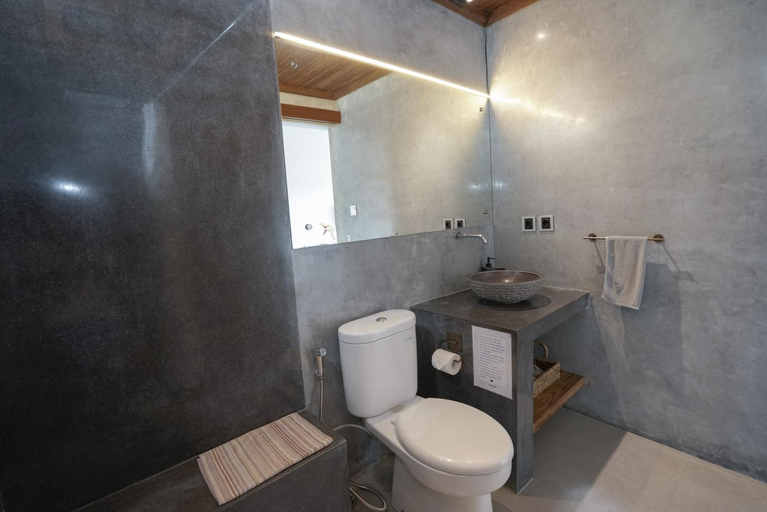 Bathroom 5, Vassani Stay, Badung