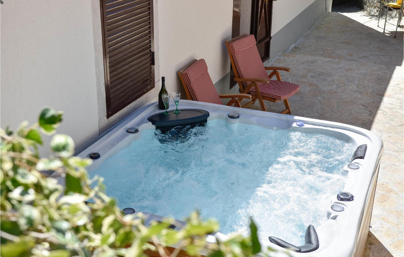 Sport & Beauty, Stunning Home In Kucice With Wifi, Omiš
