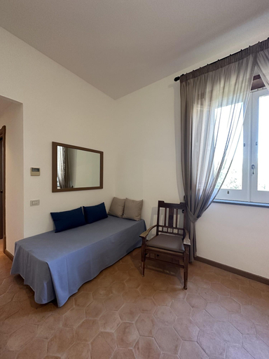 Bedroom 3, Villa Puolo - With Private Sea Access, Napoli
