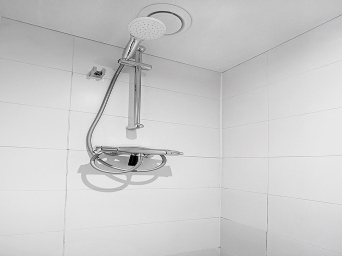 Bathroom 4, Holiday Home Egmond near Dune Beaches, Bergen