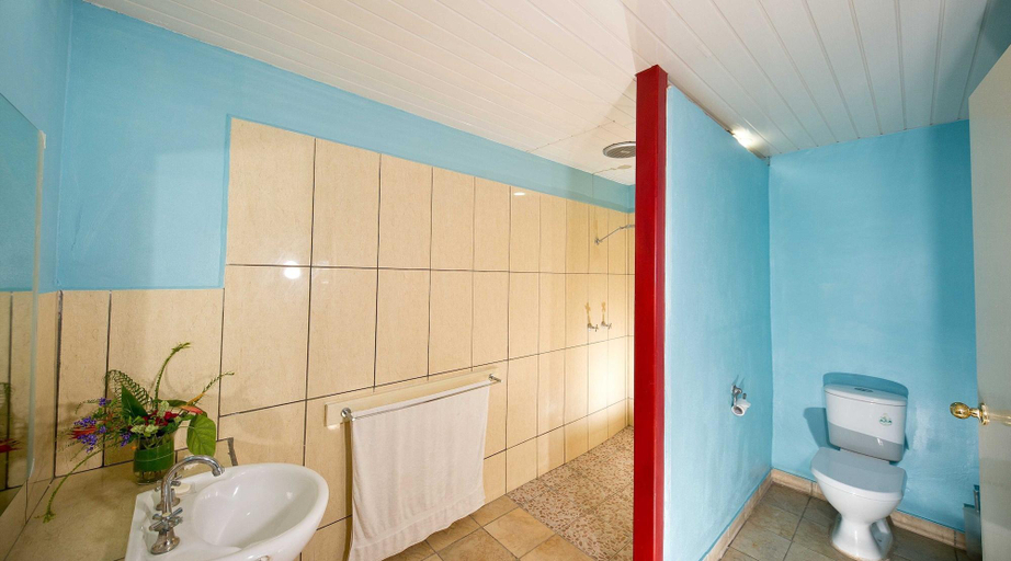 Bathroom 4, Retreat Seaside, Port Vila