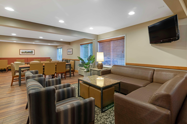 Public Area 2, Best Western Plus Windjammer Inn & Conference Cent, Chittenden