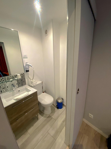 Bathroom 2, Hôtel Le Chambellan, Côte-d'Or