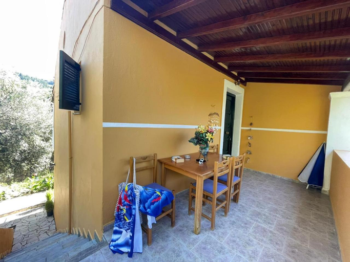 Others 5, Villa Katerina, Ionian Islands