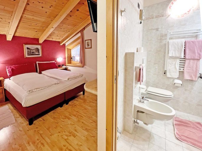 Bedroom 3, Garni Francescato, Sondrio