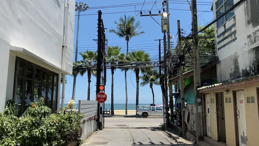 Others 5, Beach 7 Condo by GrandisVillas, Pattaya