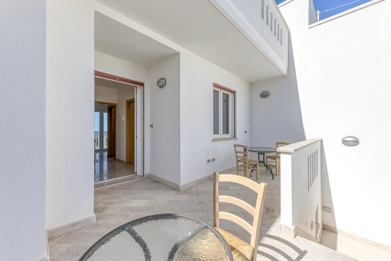 Others 4, Camere arcobaleno vicino al mare a Torre san Giovanni, Lecce