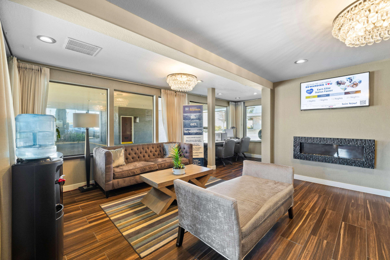 Public Area 2, Best Western Petaluma Inn, Sonoma