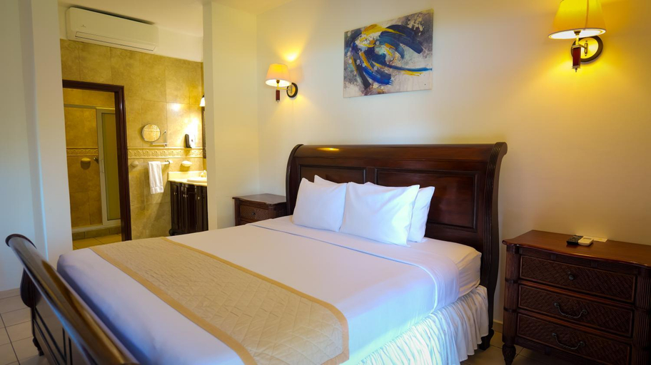 Bedroom 2, La Ensenada Beach Resort, Tela