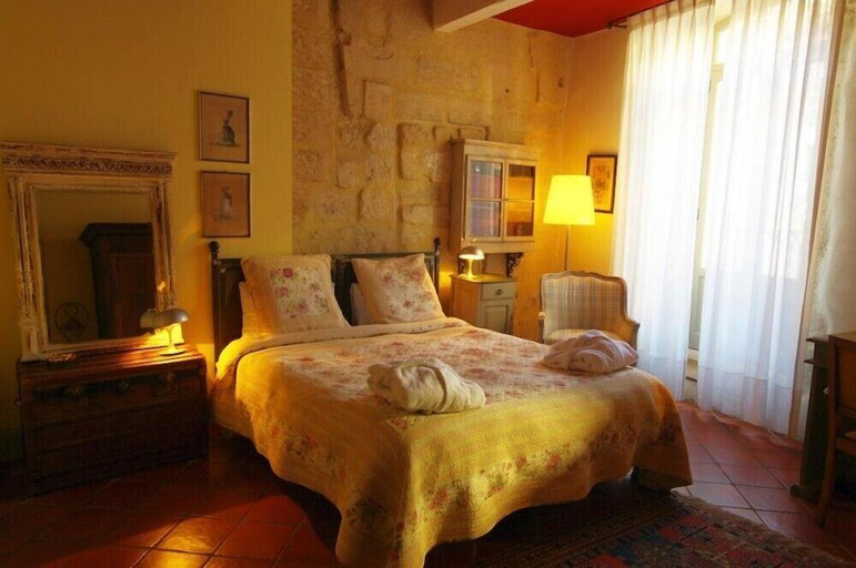Bedroom 2, Hostellerie et la parenthese uzes, Gard
