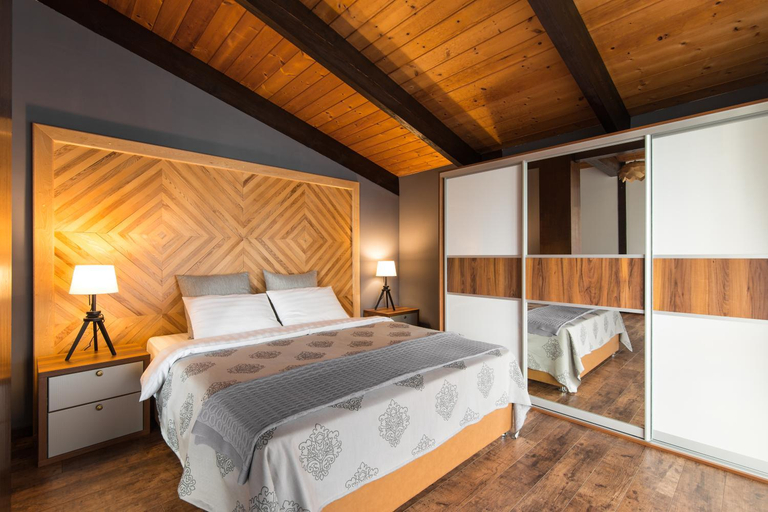 Others 3, Shalet Greystone, Sochi gorsovet