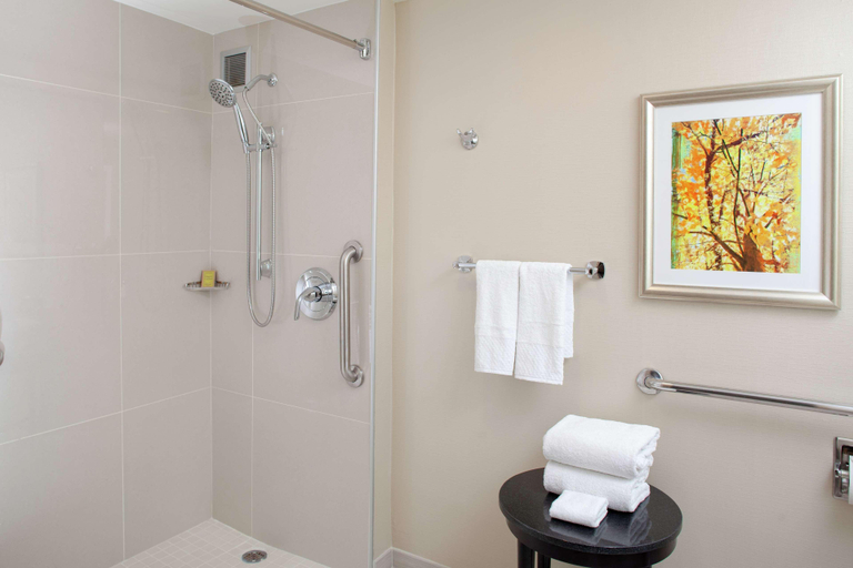Bedroom 3, DoubleTree Hotel Kansas City - Overland Park, Johnson