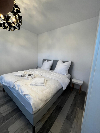 5, Milano: Messe-/Business-/Ferienwohnung, Mettmann