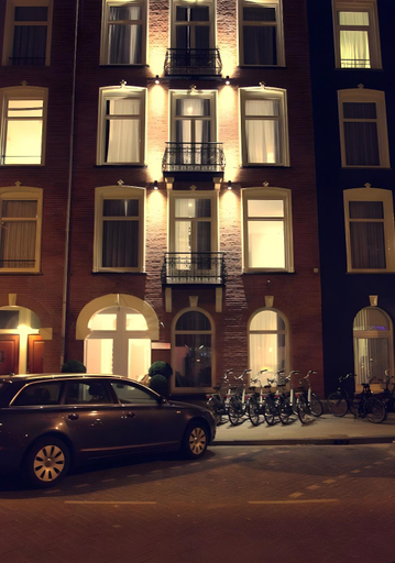 Exterior & Views