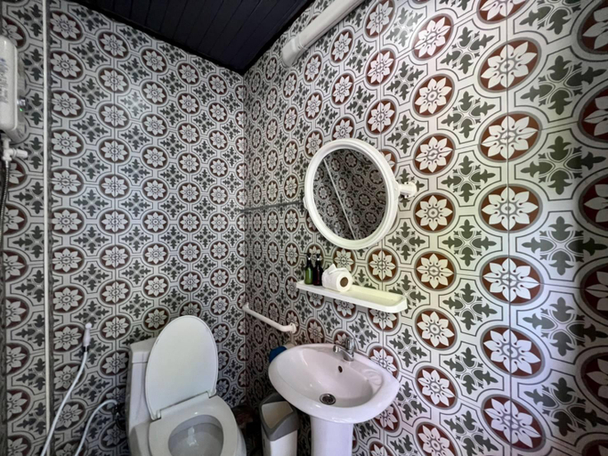 Bathroom 4, Greenplace-Samed Seahorse, Muang Rayong
