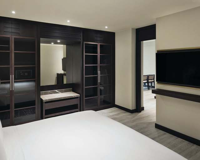 Bedroom 3, Hyatt Regency Al Kout Mall
