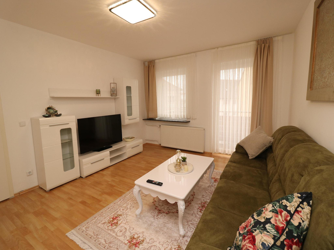 4, Apartment in Essen with Private Terrace, Essen