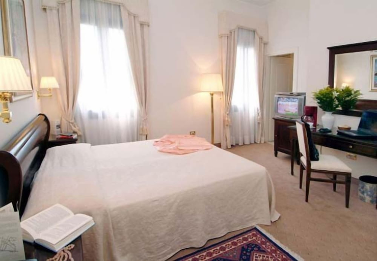Bedroom 5, Villa Crispi, Venezia