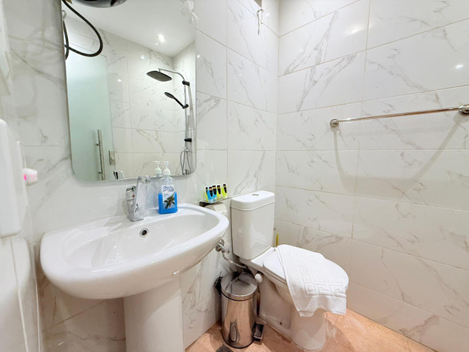 Bathroom 4, King Khafren View, Al-Ahram