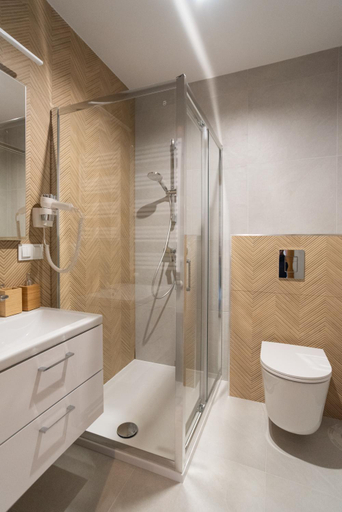 Bathroom 3, 7 Turni, Tatra